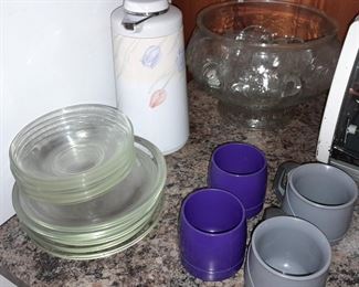 Glass Plates & Bowls
