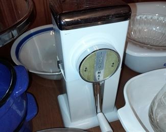 Vintage Ice-O-Mat Ice Crusher
