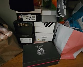 Women's shoes size 8