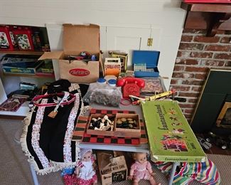 Vintage toys. 1960's Halloween costume