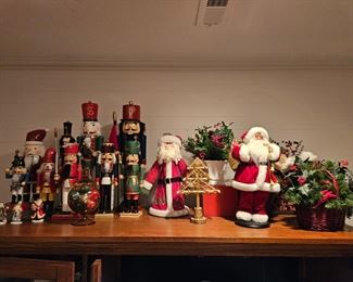 Christmas items, lots more than this picture