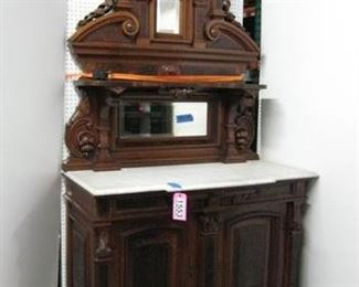 Lot - 1553
buffet w/ top mirror (54" x 25" x 106')
SKU# : 478018