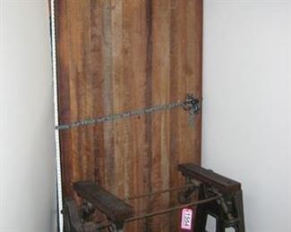 Lot - 1554
industrial table/reclaimed wood top  (94" x 47" x 31")
SKU# : 478019