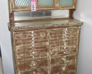 Lot - 1484
medical style stone topped cabinet (39" x 12" x 63")
SKU# : 477949