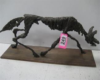 Lot - 249
metal statue
SKU# : 476714