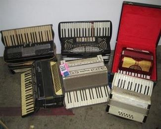 Lot - 857
accordions
SKU# : 477322