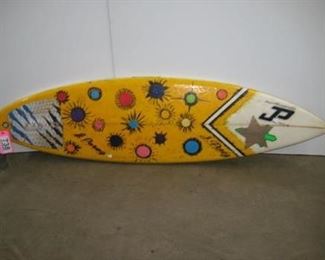 Lot - 738
J. Perez Surfboard size 6'2" 4- Fin Future Boxes with Multiple Dings
SKU# : 477203