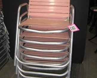 Lot - 546
lot- pool chairs
SKU# : 477011