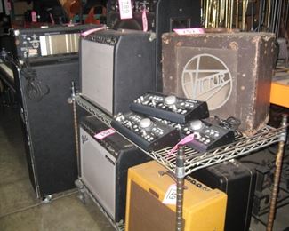 
Lot - 751
Fender London Reverb Amplifier (24" x 16" x 18")
SKU# : 477216