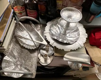 OldxAluminum ware 