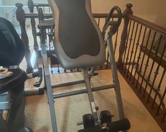 Innova inversion table