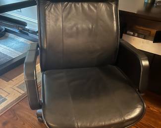 Faux leather office chair 