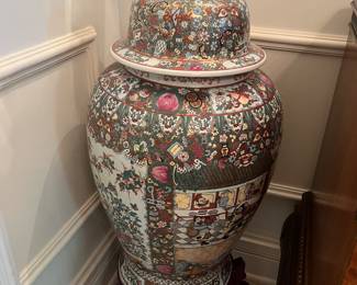 Gorgeous ginger jar and stand