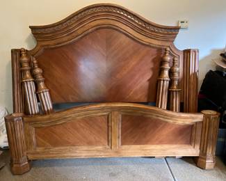 Bernhardt Furniture king poster bedframe 