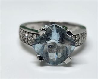 14k white gold aquamarine diamond ring