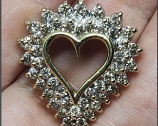 10k 2 carat diamond heart pendent