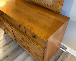 BUY IT NOW: $450 VTG MCM Maple Dresser + Mirror by Kling Furniture 