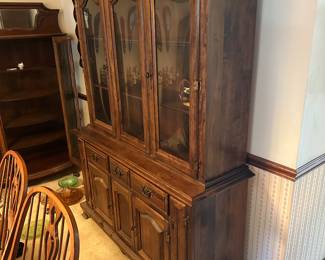 BUY IT NOW: $550 Antique Oak Hutch