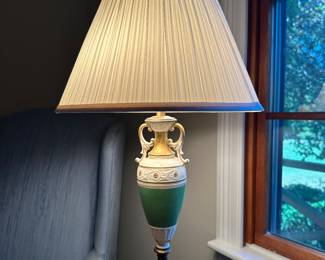 BUY IT NOW: $150 Antique Ornate Table Lamp