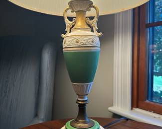 BUY IT NOW: $150 Antique Ornate Table Lamp