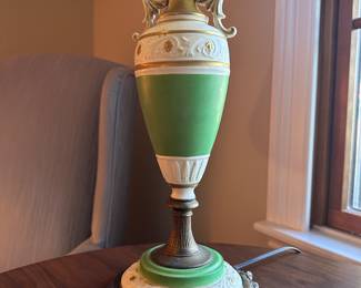 BUY IT NOW: $150 Antique Ornate Table Lamp