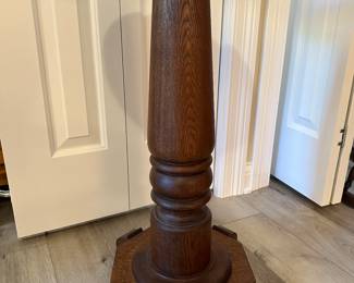 BUY IT NOW: $70 Antique Round Pedestal Table