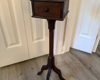 BUY IT NOW: $40 Antique Square Pedestal Side Table