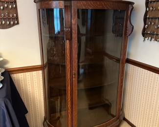 BUY IT NOW: $450 Antique Oak Curved Glass China Cabinet