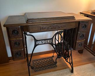 BUY IT NOW: $350 Antique Singer Sewing Machine Cabinet 