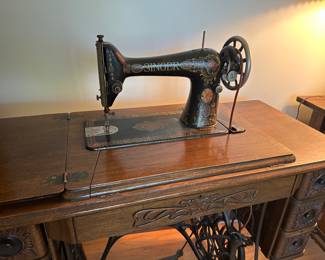 BUY IT NOW: $350 Antique Singer Sewing Machine Cabinet 