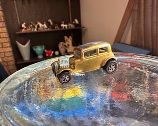 But it now!$90 1968 classic 32 Ford Vicky, U.S., shiny gold, tan interior 