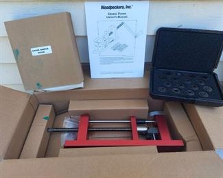 Woodpeckers dowel press