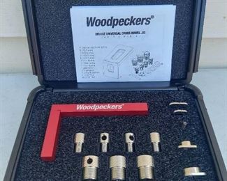 Woodpeckers universal cross dowel jig