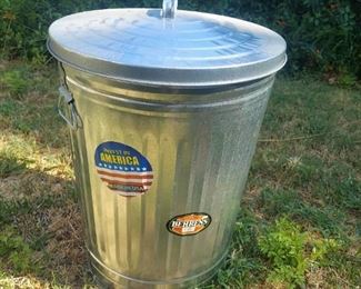Behrens 31-Gallon Steel Trash Can