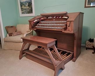 Rodgers 321 Trio Organ