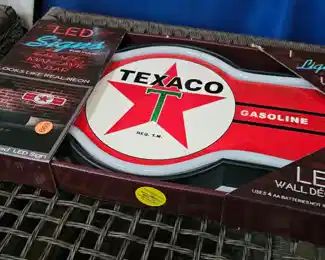 TEXACO LED WALL SIGN