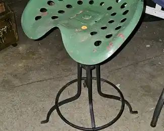 VINTAGE TRACTOR SEAT STOOL