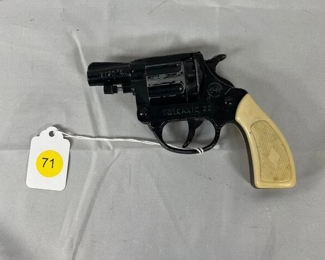 STARTER PISTOL REVOLVER