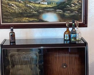 Baupunkt bar/radio - great Mid Century Piece from Germany. The original turn table has been removed so a more up to date could be inserted. Radio works