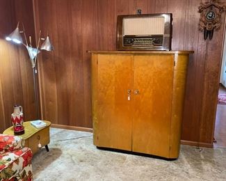 Matching Birch Cabinet. Vintage Nordmende table top radio - works
