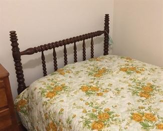 twin size spool bed\Jenny Lynn bed