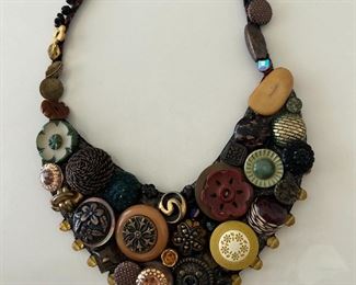 We have a button collection too, and not only on this necklace!