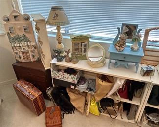 More purses and cute things!