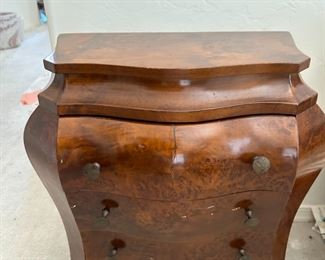 Miniature bombe chest.