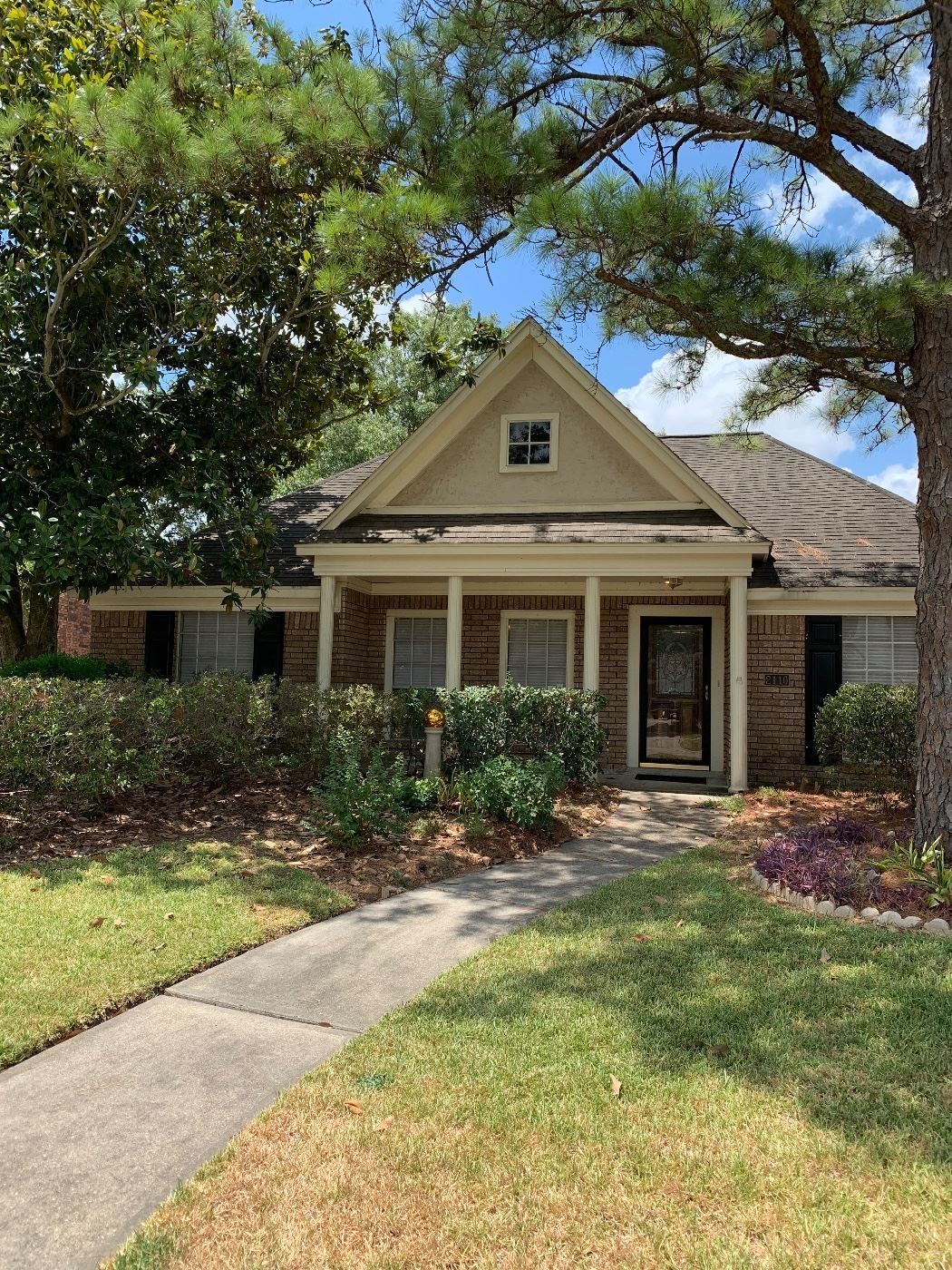 High end South Shore Harbor lLiving Estate Sale starts on 8/14/2023