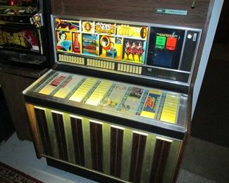 Prestige vinyl jukebox (needs repair)