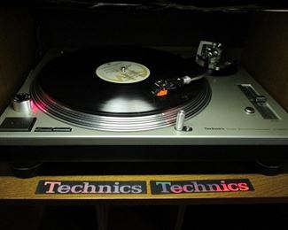 Technics SL-1200M3D turntable