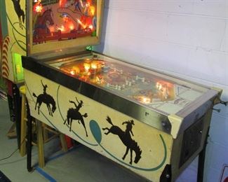 1964 Chicago coins "Bronco" pinball machine (needs repair)