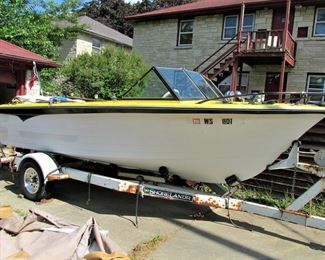  1971 Crestliner Charger boat (BID ITEM)