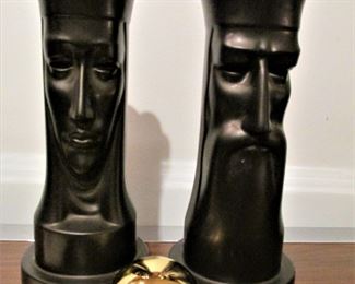 Brayton's Laguna Chess figures